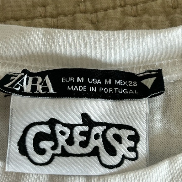 Zara Grease Olivia Newton John “Tell me about it Stud” Tee Shirt White Medium - Picture 9 of 10
